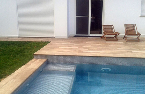 casa particular gres extrusionado efecto madera