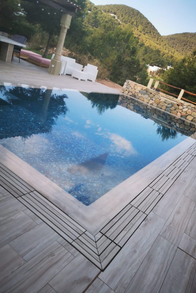 bordes de piscinas efecto madera - Exagres - 5 bordes de piscinas efecto madera Exagres 5